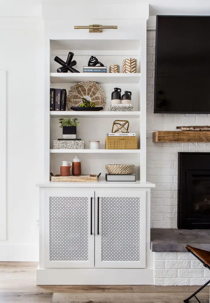 floor-to-ceiling-built-in-book-case-makes-ceiling-look-higher