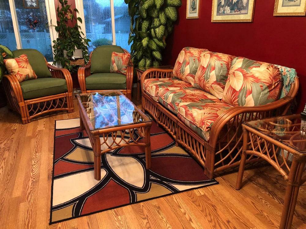 living-room-with-rattan-furniture-90s-decor-updates