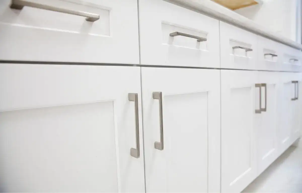 sherwin williams white paint colors for cabinets