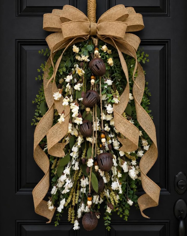 Neutral Teardrop Swag with Acorn Bells